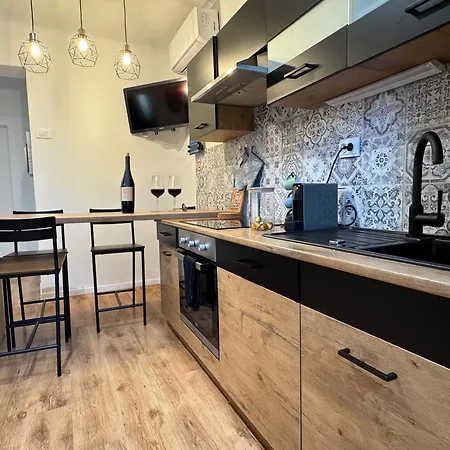 Cute 3br Jana - Beach, Parking & Pets Daire