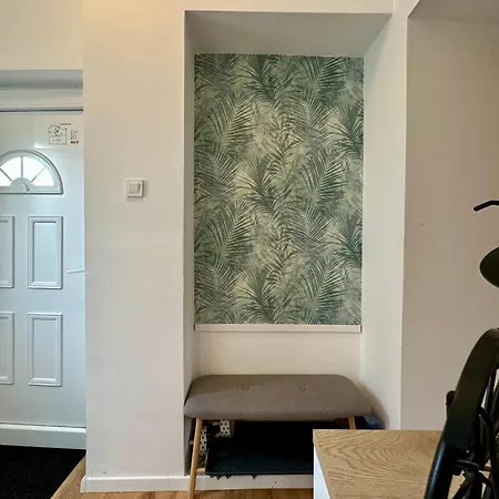 Daire Cute 3br Jana - Beach, Parking & Pets