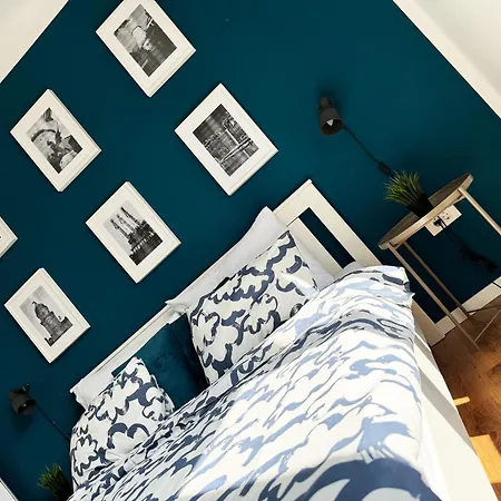 Cute In Near With Parking Apartment