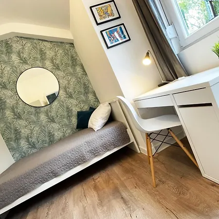 Cute In Near With Parking Apartment Rijeka