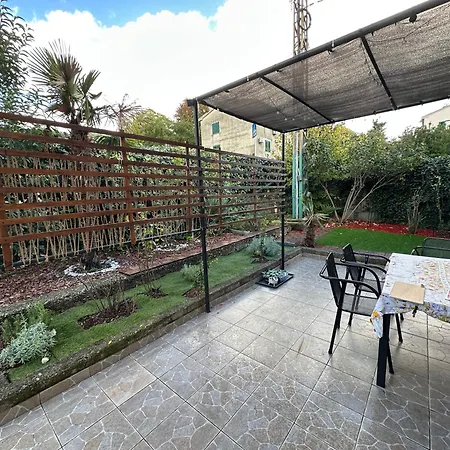 Διαμέρισμα Cute In Near With Parking *