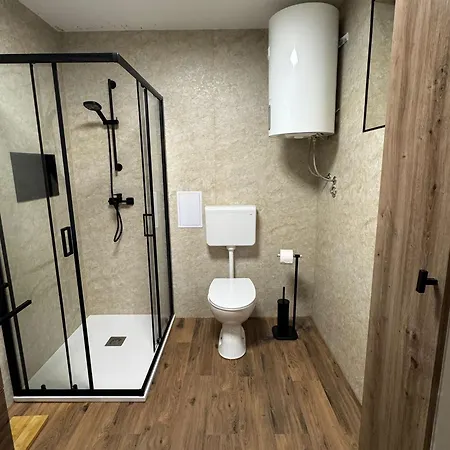 Cute In Near With Parking