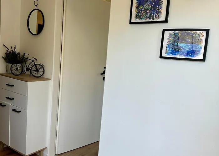 Cute In Near With Parking